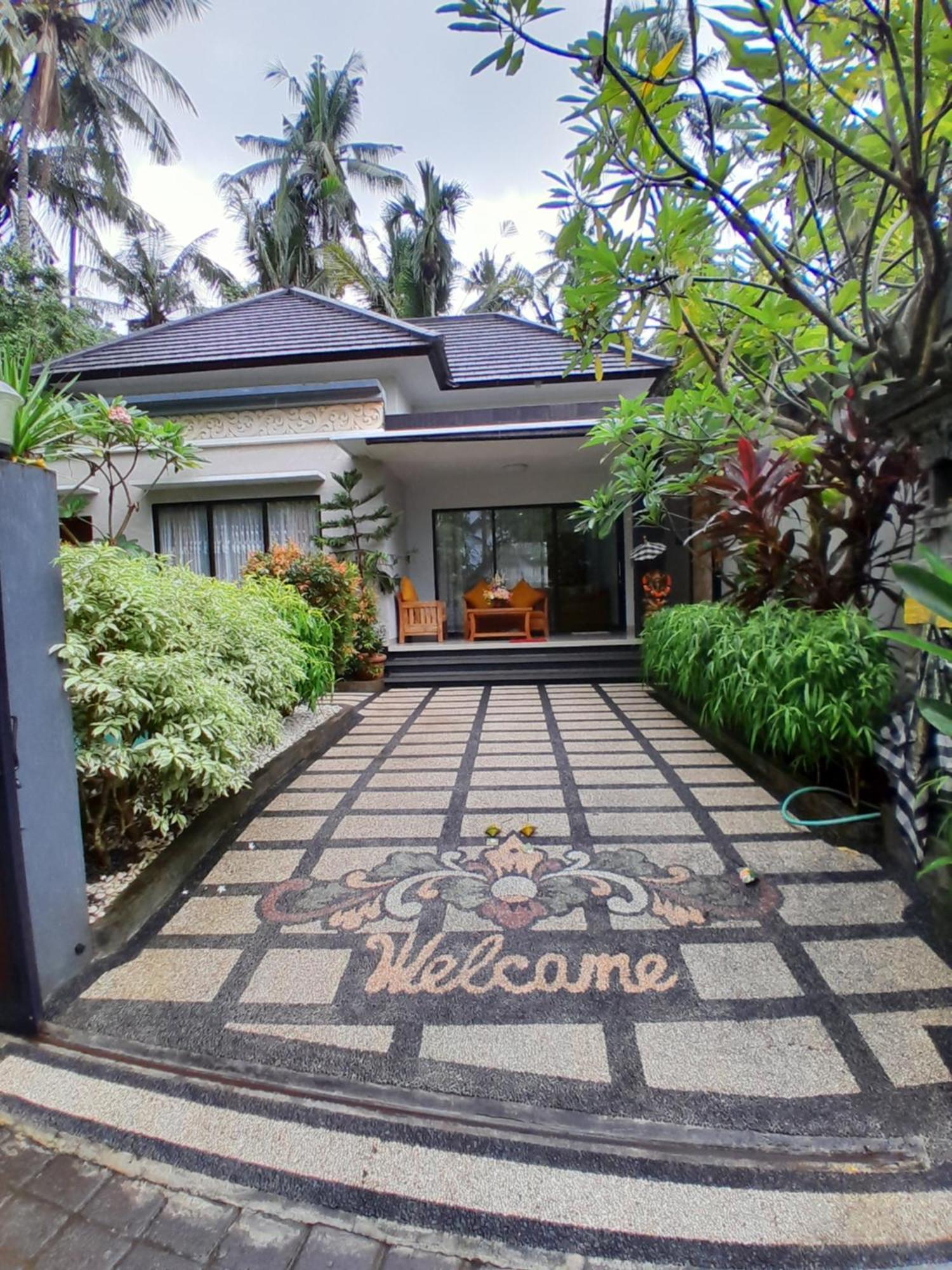 Villa Karma Candidasa Exterior photo