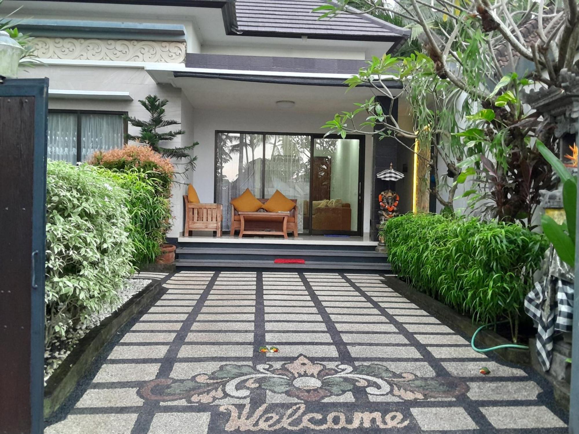 Villa Karma Candidasa Exterior photo